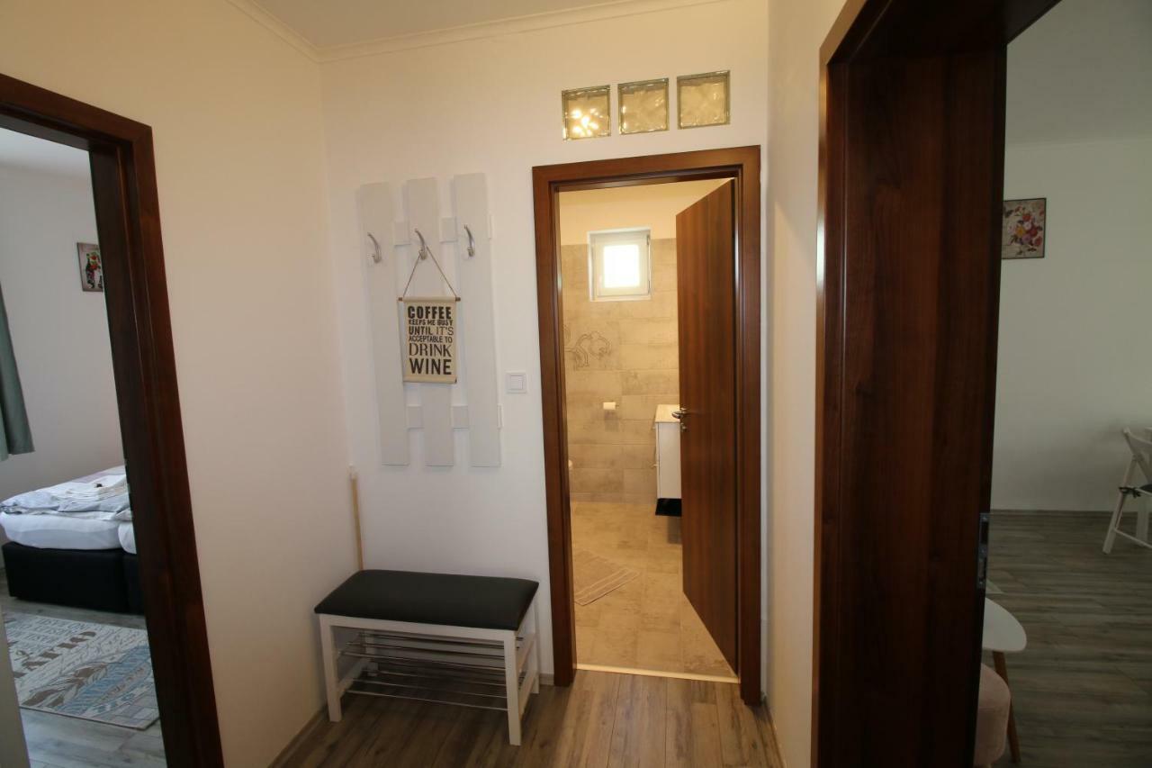 Szent Ivan Apartman Егер Екстериор снимка