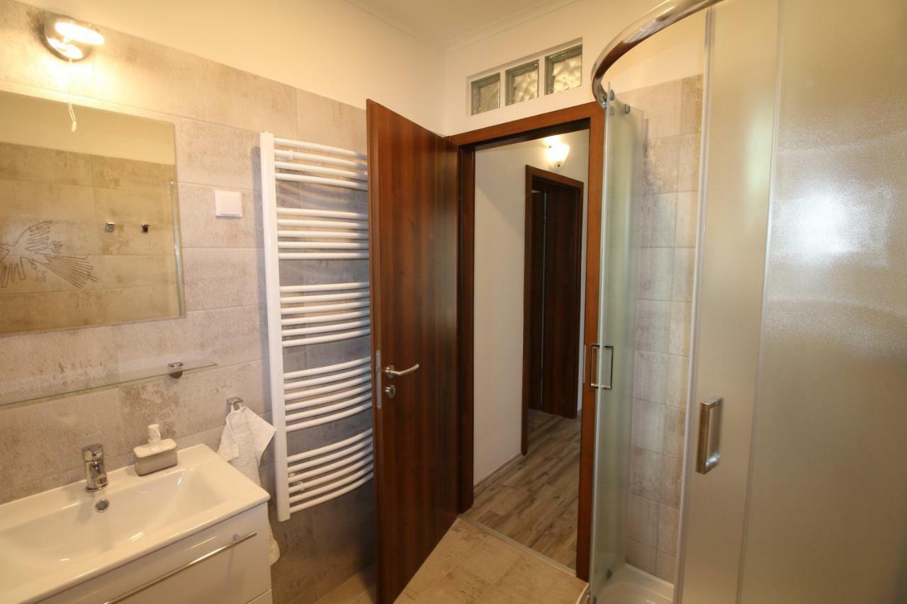 Szent Ivan Apartman Егер Екстериор снимка