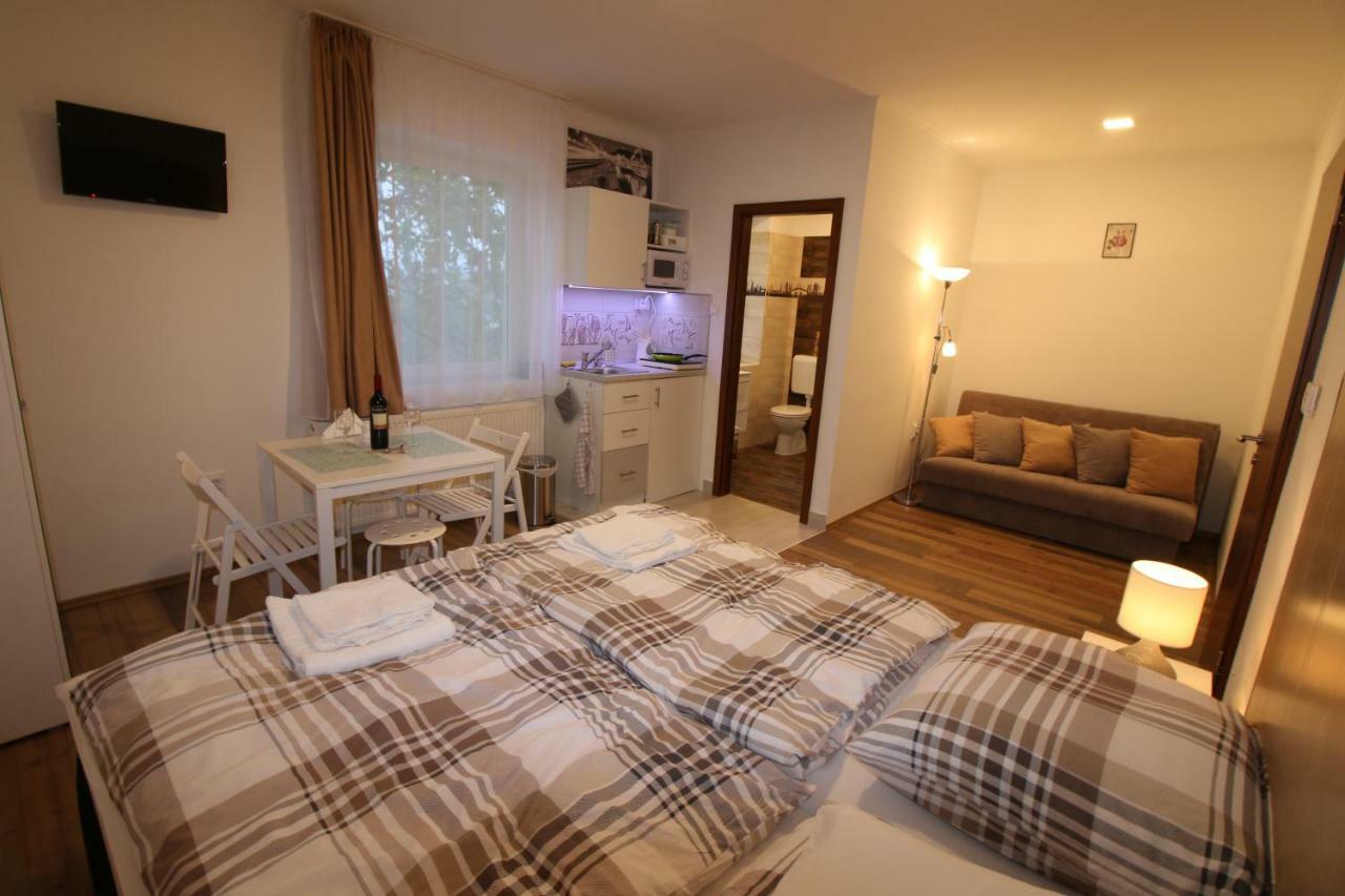 Szent Ivan Apartman Егер Екстериор снимка